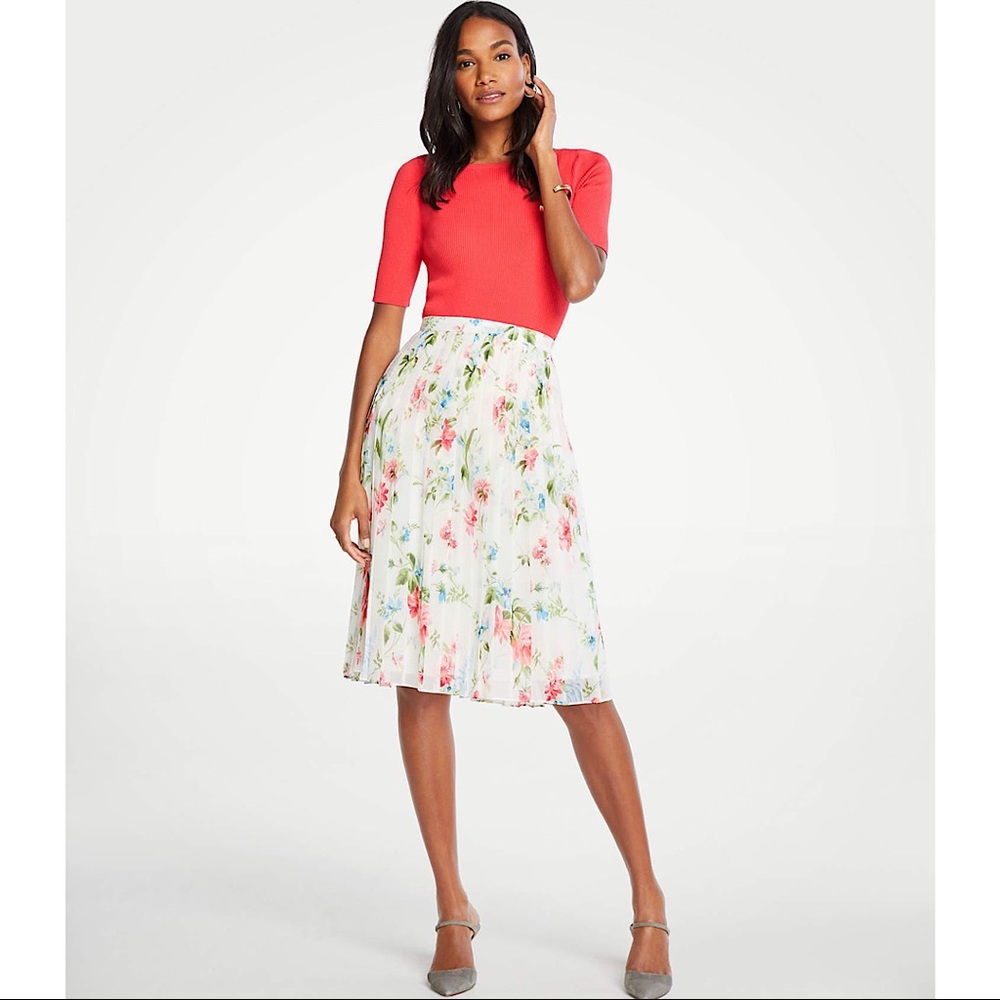 Ann Taylor Pleated Floral Skirt, sz 12